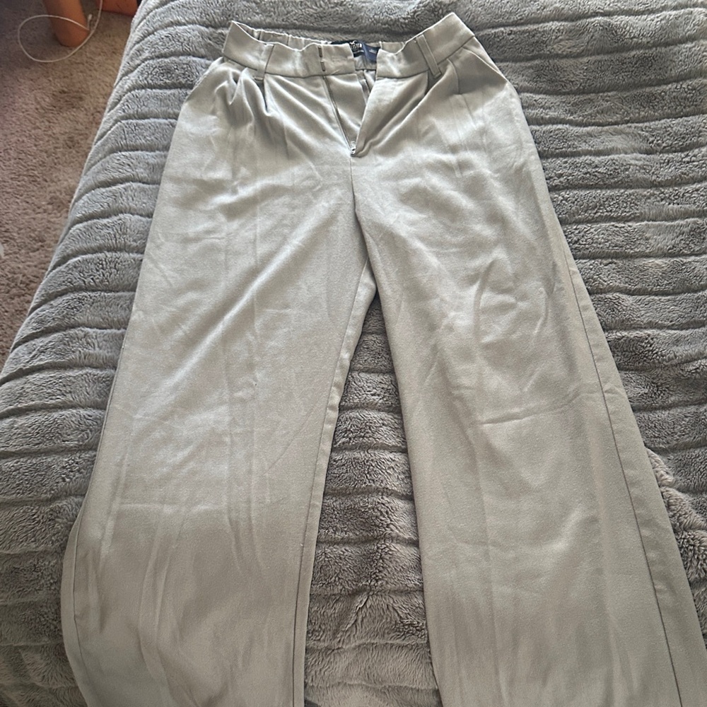 Hollister Light Gray Women's Trousers
